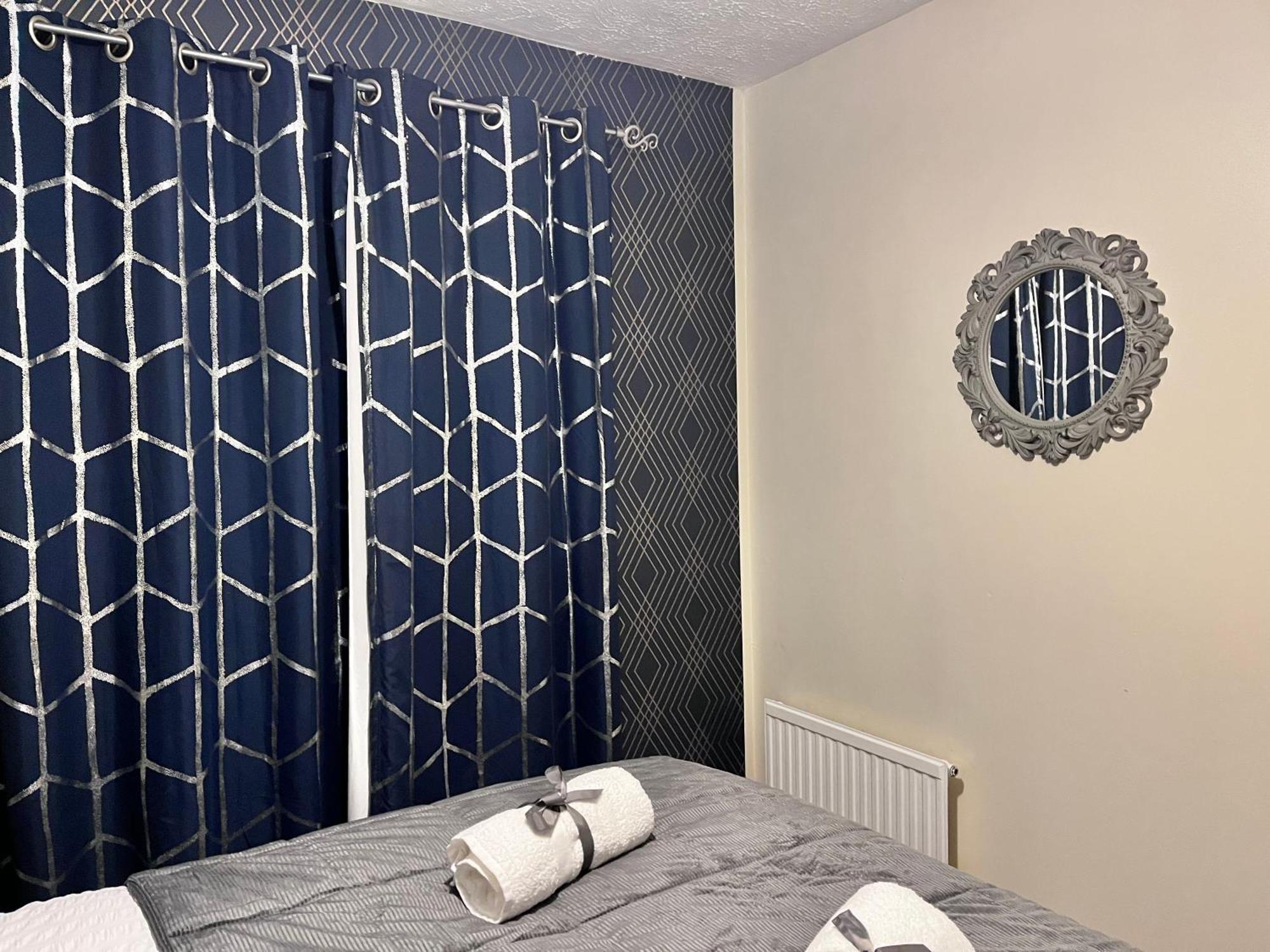 Lush House Close To Ashford Town Centre With Driveway Dış mekan fotoğraf