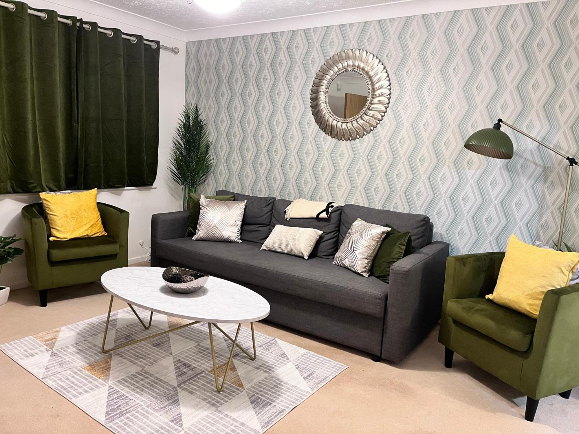 Lush House Close To Ashford Town Centre With Driveway Dış mekan fotoğraf