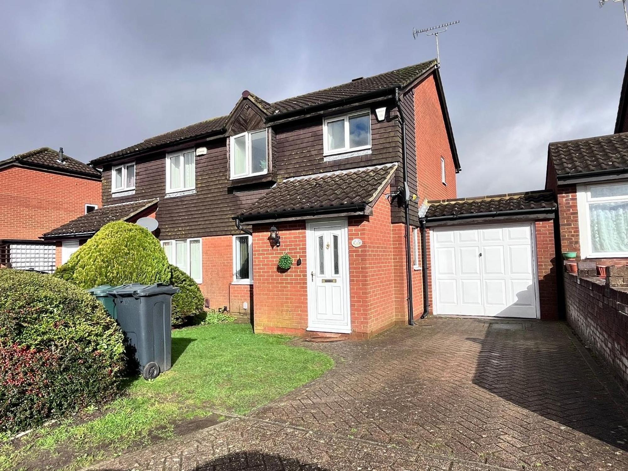 Lush House Close To Ashford Town Centre With Driveway Dış mekan fotoğraf