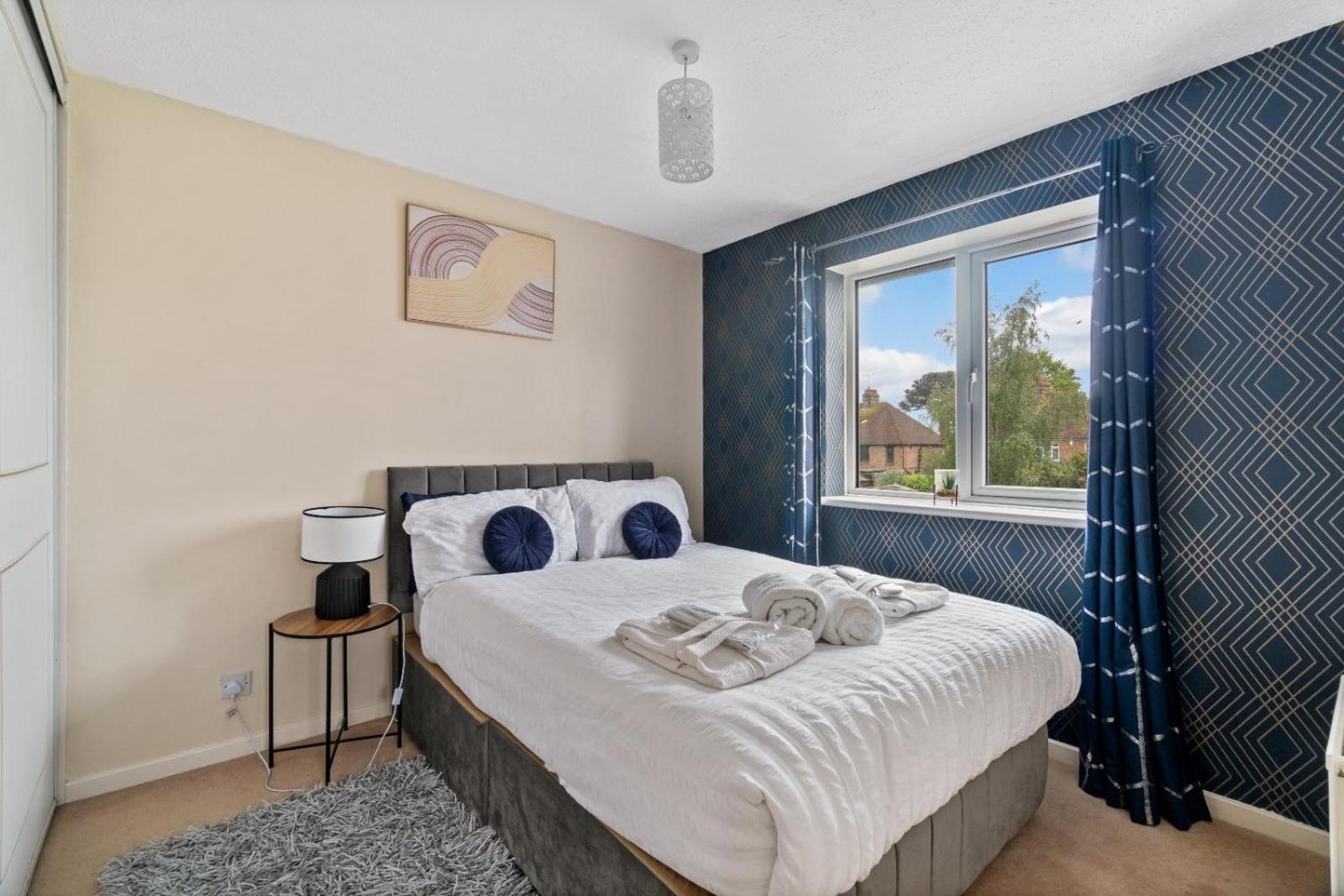 Lush House Close To Ashford Town Centre With Driveway Dış mekan fotoğraf