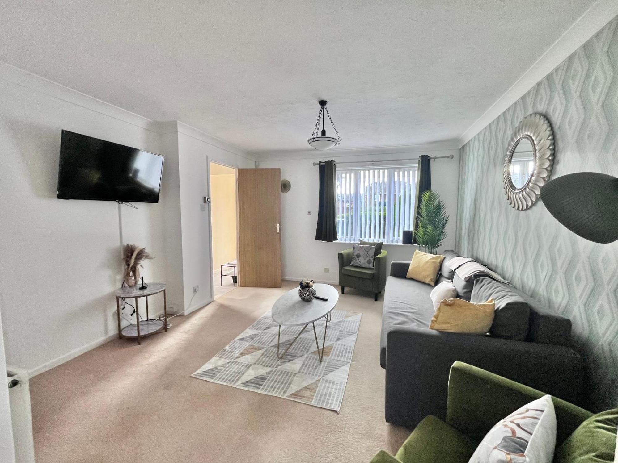 Lush House Close To Ashford Town Centre With Driveway Dış mekan fotoğraf